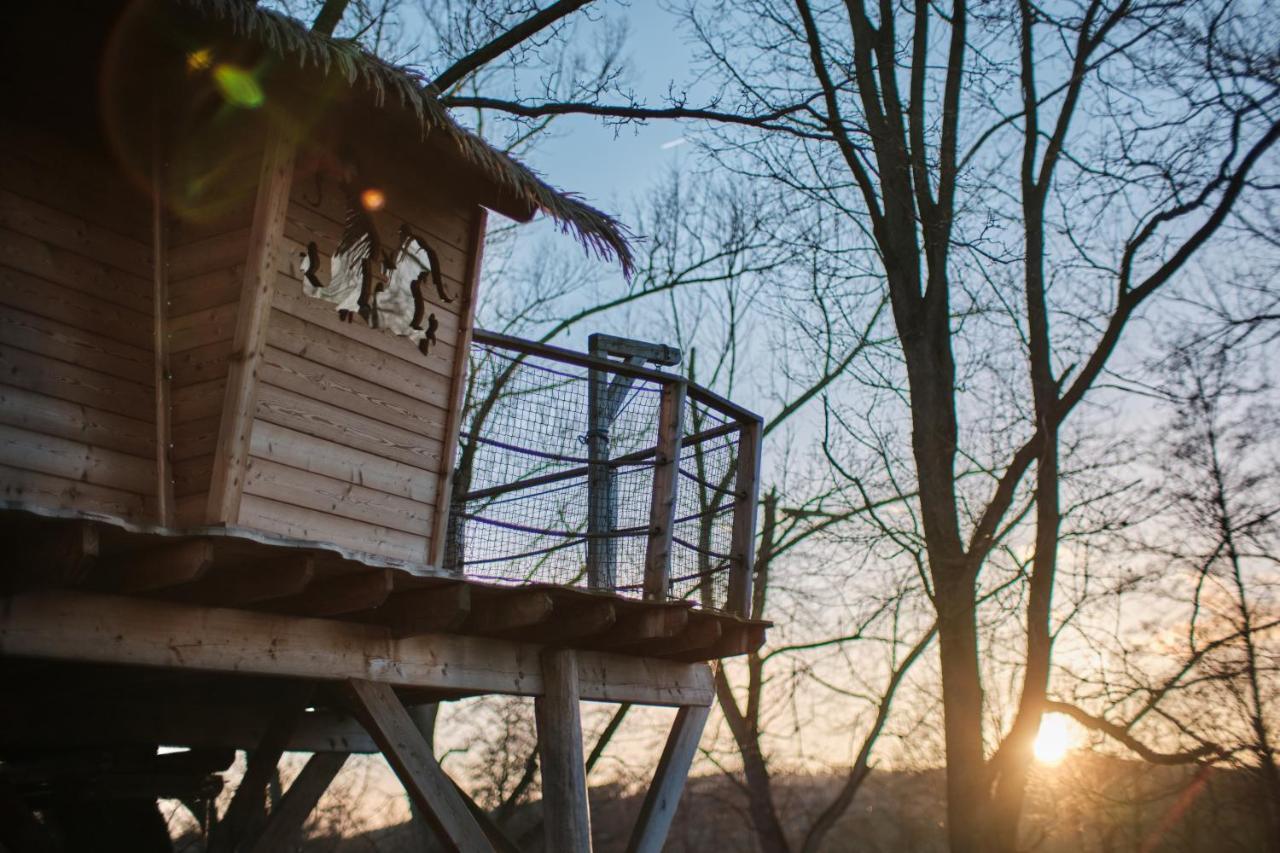 Treehouse Kremilek Villa Jesenice  Exterior foto